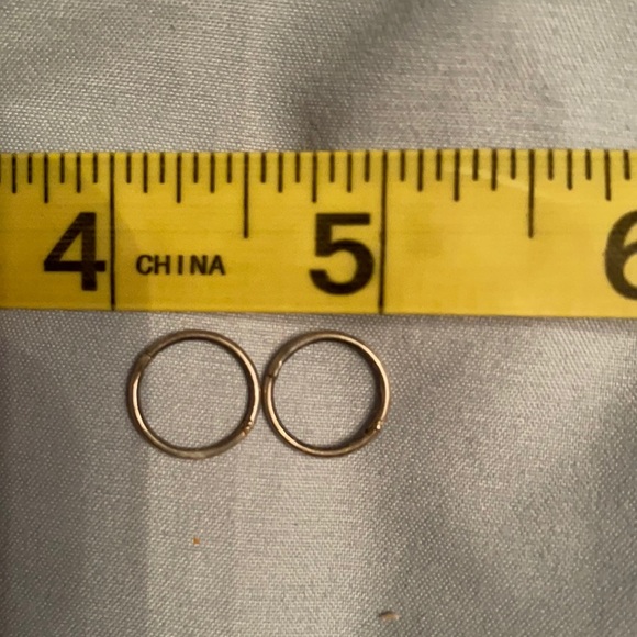 .925 sterling silver infinity hoop earrings - Picture 1 of 1